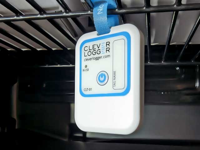 Clever-Logger-hanging-in-fridge